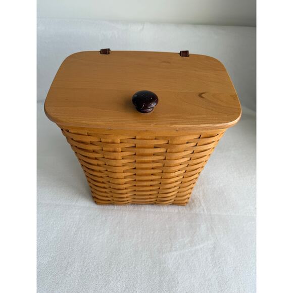 Longaberger Other - Longaberger 2000 Large Mail Basket w/ Leather Connectors to Lid & Protector